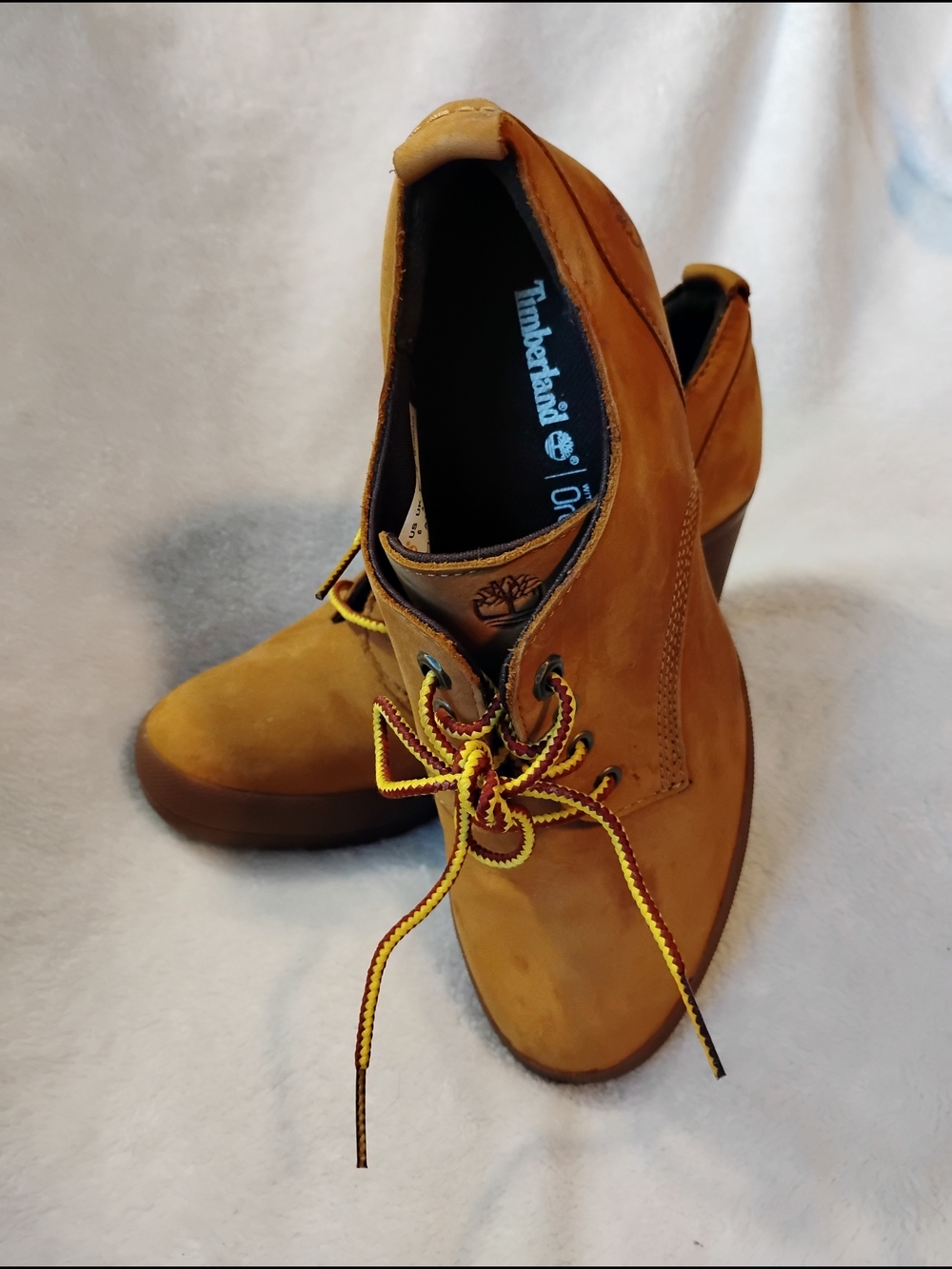 Timberland Women's Wheat Nubuck Lace-Up Block Heel Ankle Boots - Picture 3 of 6